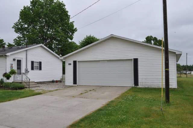 13352 Cr 2, Middlebury, IN 46540 photo 3