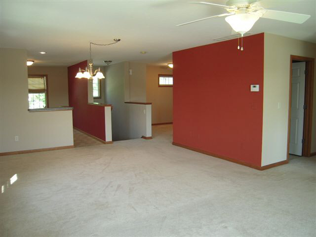 152 Tulip Blvd, Goshen, IN 46526 photo 4