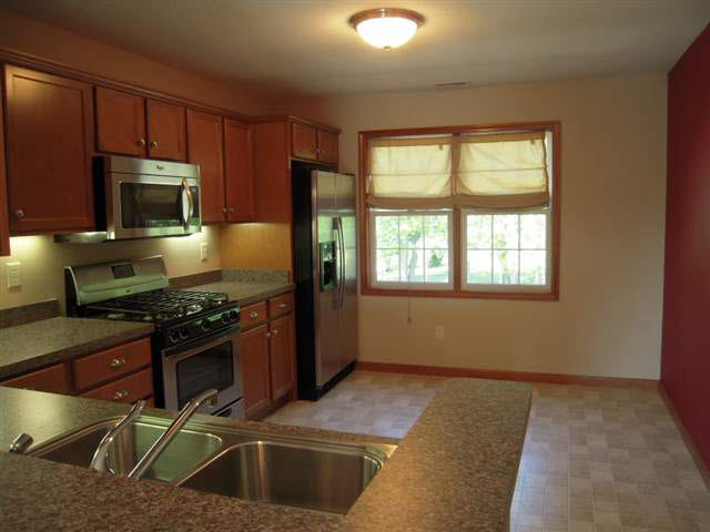 152 Tulip Blvd, Goshen, IN 46526 photo 5