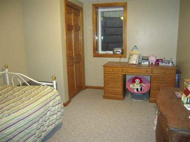 1438 Bower St, Elkhart, IN 46514 photo 11