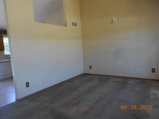 29832 Southport Dr, Elkhart, IN 46514 photo 2