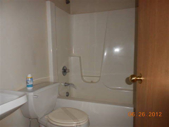 29832 Southport Dr, Elkhart, IN 46514 photo 5