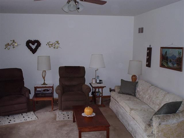 26801 Edwards Rd, Elkhart, IN 46514 photo 4