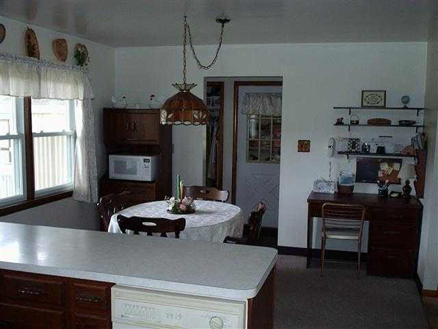 26801 Edwards Rd, Elkhart, IN 46514 photo 3