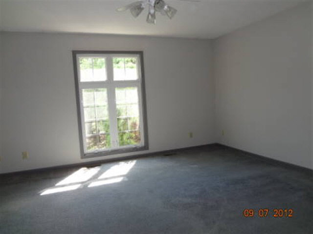 3462 Sandwood Dr, South Bend, IN 46628 photo 5