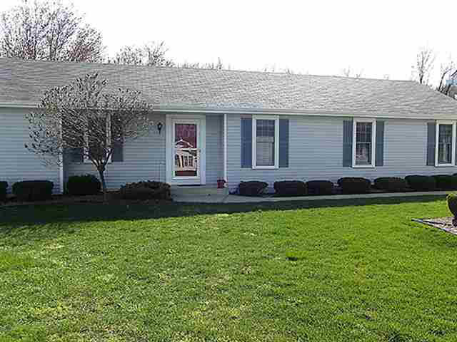 406 Crystal Valley Dr #13, Middlebury, IN 46540 photo 1