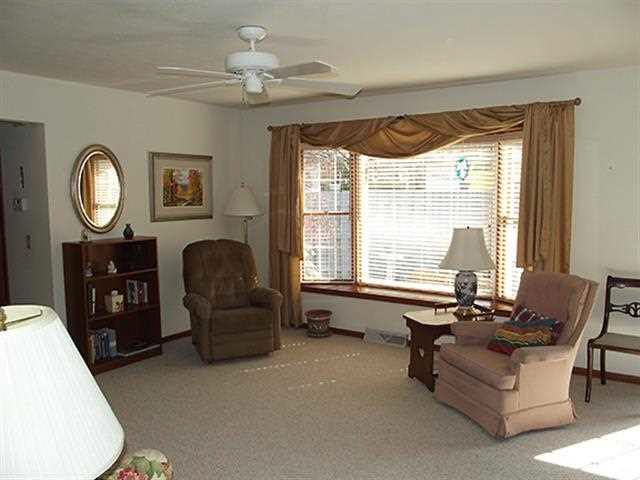 406 Crystal Valley Dr #13, Middlebury, IN 46540 photo 8