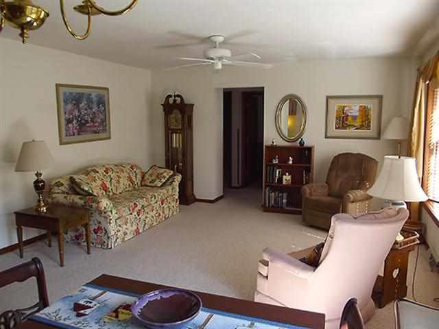 406 Crystal Valley Dr #13, Middlebury, IN 46540 photo 7