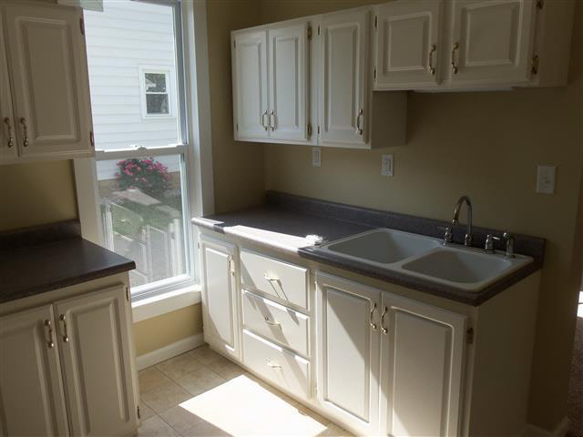 801 E Walnut, Nappanee, IN 46550 photo 5
