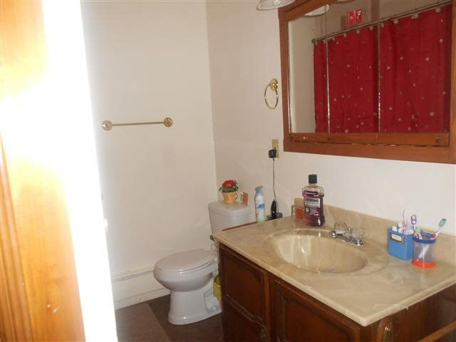 210 E Waterford, Wakarusa, IN 46573 photo 6