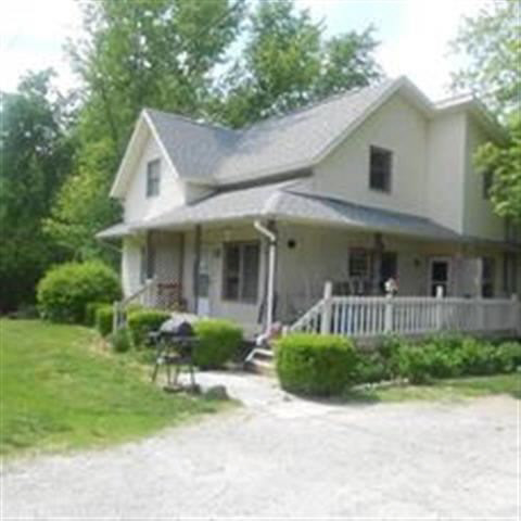 210 E Waterford, Wakarusa, IN 46573 photo 1