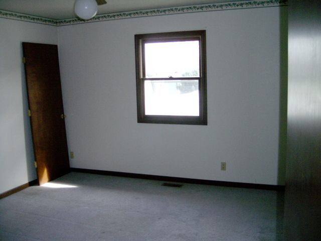 308 E Ada St, New Carlisle, IN 46552 photo 9
