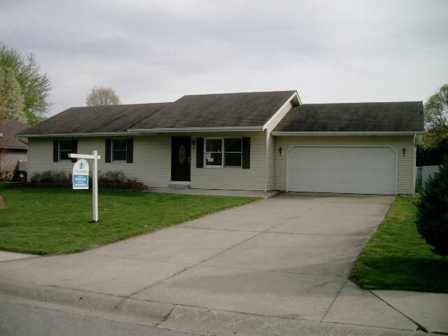 308 E Ada St, New Carlisle, IN 46552 photo 1