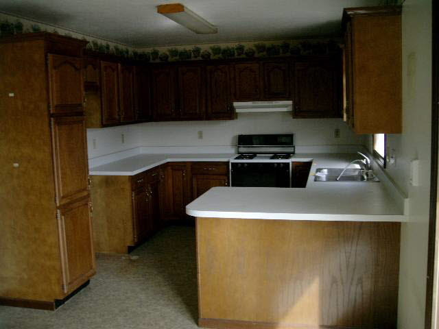 308 E Ada St, New Carlisle, IN 46552 photo 3