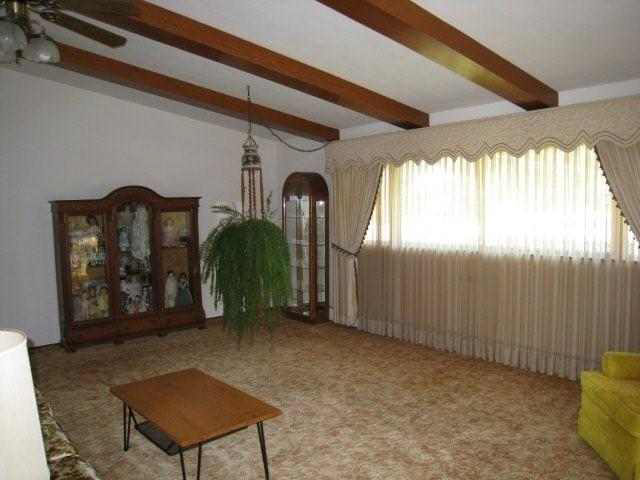 403 E Spg, Middlebury, IN 46540 photo 7