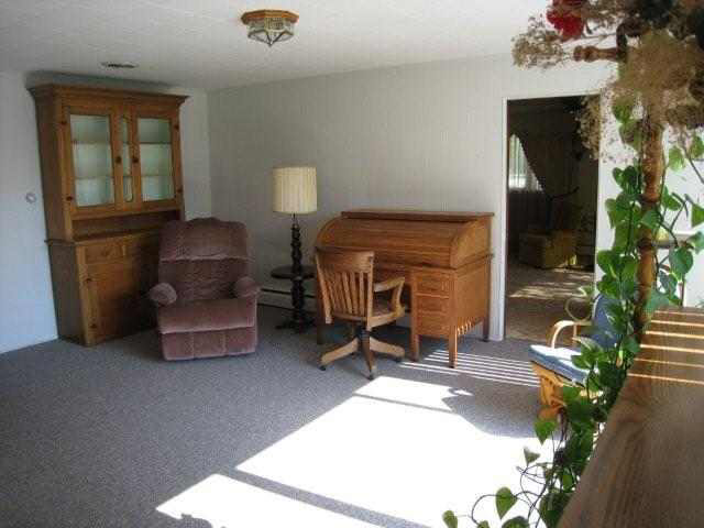 403 E Spg, Middlebury, IN 46540 photo 6