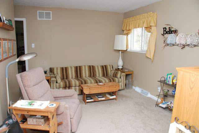 125 Virginia St, Mishawaka, IN 46544 photo 11