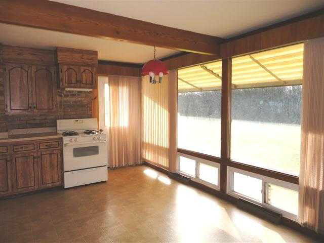 2031 Anna Dr, Elkhart, IN 46514 photo 3