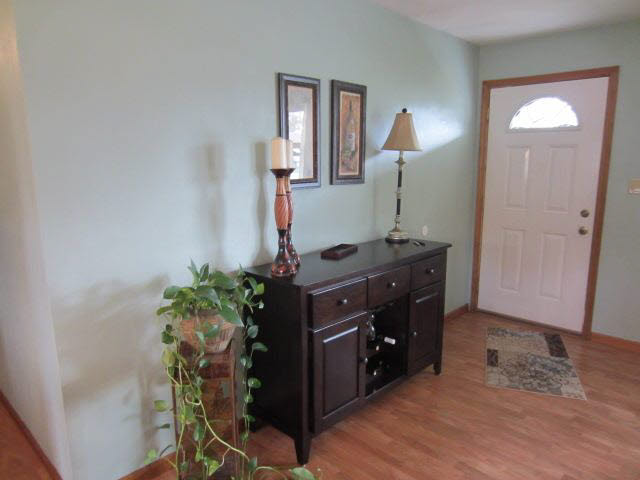 30951 Oakbrook Dr, Granger, IN 46530 photo 6