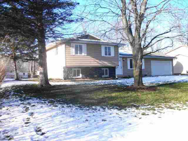 59713 Ridgewood Dr, Goshen, IN 46528 photo 3
