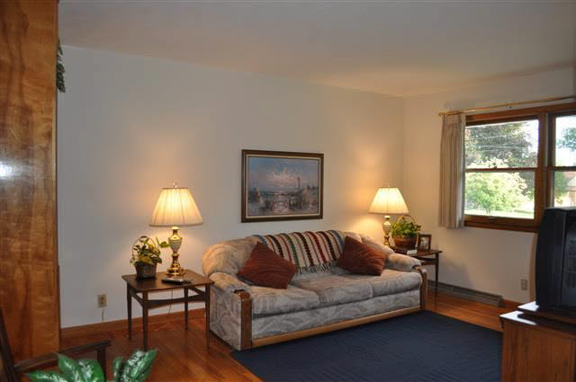 1750 Grant St, Elkhart, IN 46514 photo 2