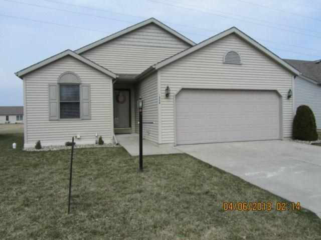 1309 Clover Creek Ln, Goshen, IN 46526 photo 1