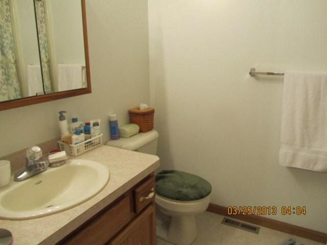 1309 Clover Creek Ln, Goshen, IN 46526 photo 8