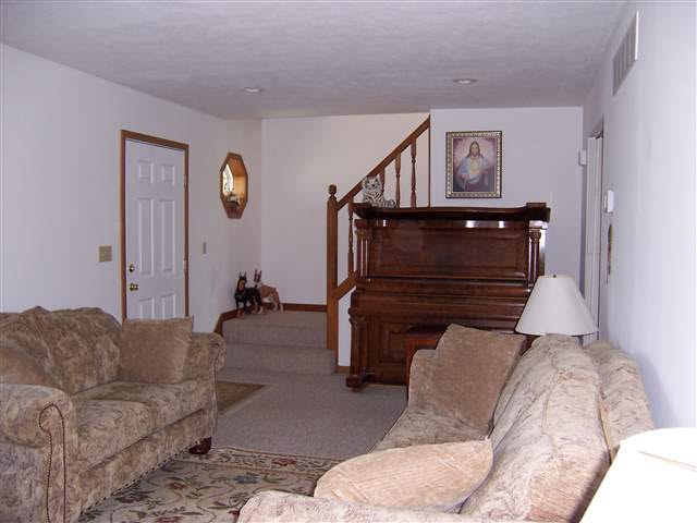 65821 Woodbury Dr, Goshen, IN 46526 photo 3