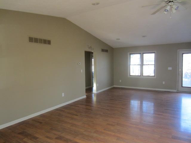 28965 Clover Ln, Elkhart, IN 46514 photo 2