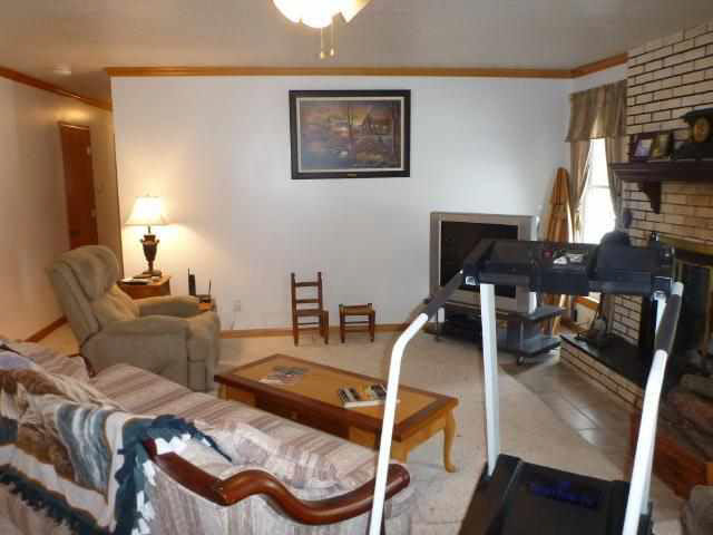 405 Twin Oaks Dr, Middlebury, IN 46540 photo 5