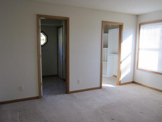 2411 Tulip Blvd, Goshen, IN 46526 photo 4