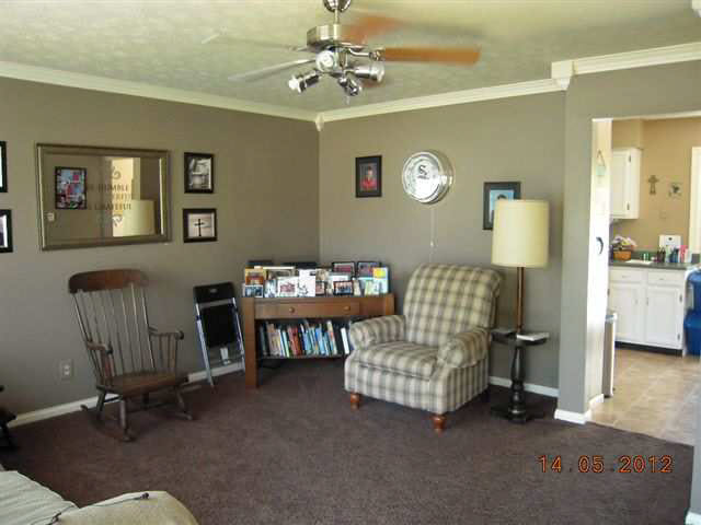 1310 Northwood Dr, Nappanee, IN 46550 photo 4