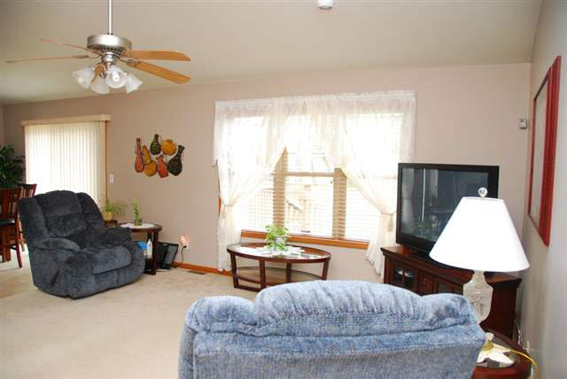 1713 Kershner Ln, Elkhart, IN 46514 photo 7