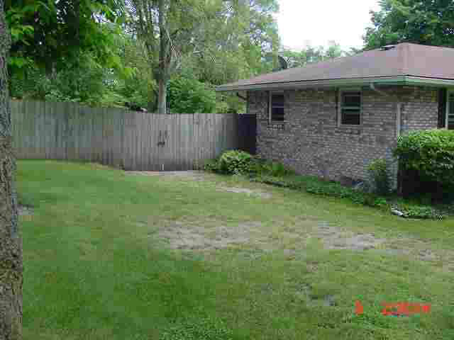 920 Georgia Rd, Goshen, IN 46528 photo 2