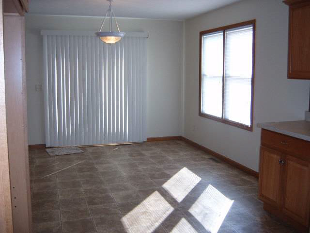 1014 Lucerne Dr, Goshen, IN 46526 photo 7