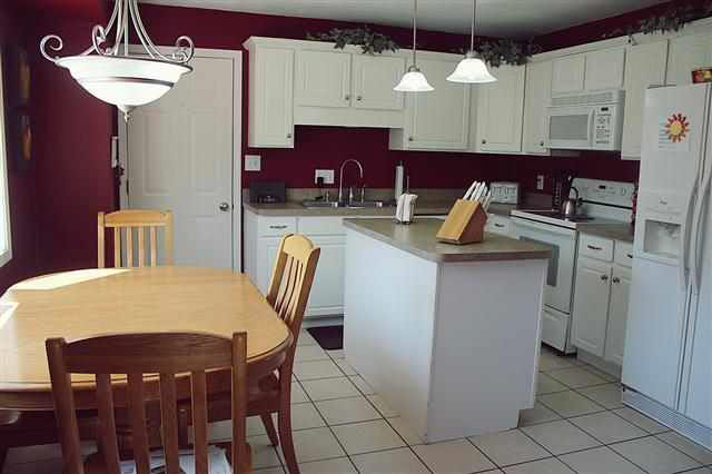 30418 Britt Ave, Elkhart, IN 46514 photo 4