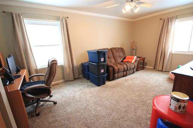 1517 Dogwood Dr, Elkhart, IN 46514 photo 8