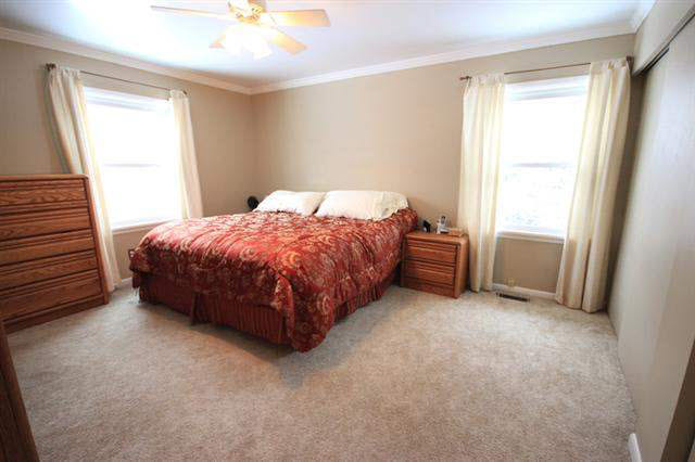 1517 Dogwood Dr, Elkhart, IN 46514 photo 6
