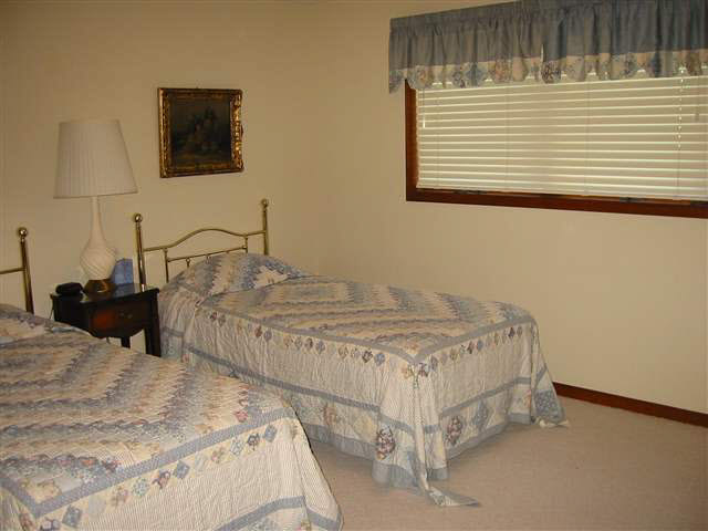1335 Somerset Ct, Goshen, IN 46528 photo 12
