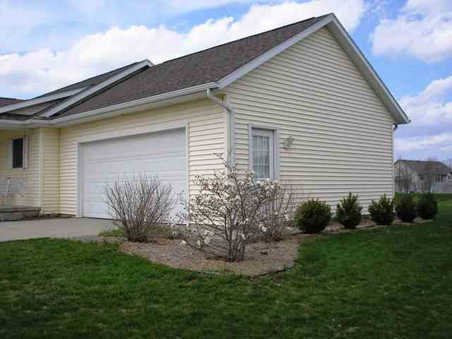 19321 Yoder Dr, Goshen, IN 46528 photo 4