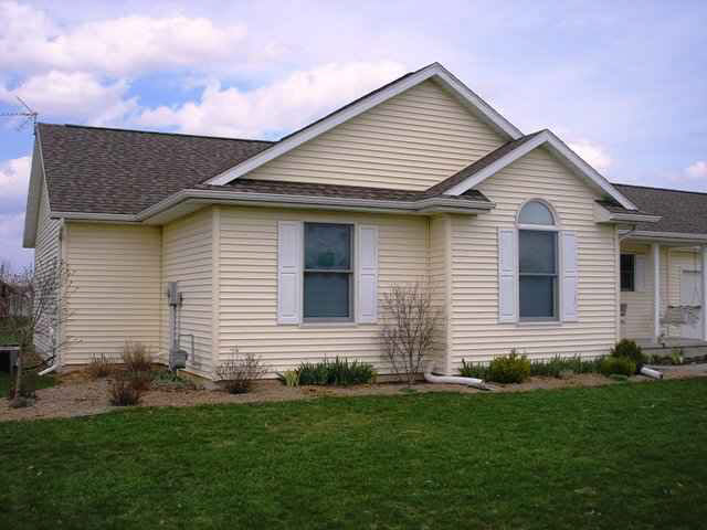 19321 Yoder Dr, Goshen, IN 46528 photo 3