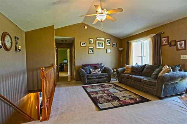 53620 Springfield Ct, Granger, IN 46530 photo 2