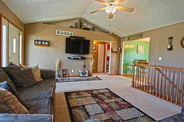53620 Springfield Ct, Granger, IN 46530 photo 3
