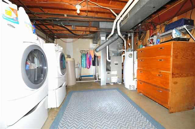 1721 Canterbury Dr, Elkhart, IN 46514 photo 29