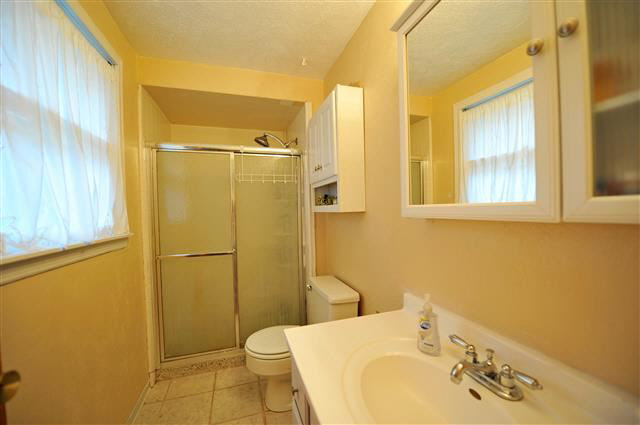 1721 Canterbury Dr, Elkhart, IN 46514 photo 19