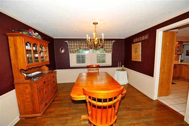 1721 Canterbury Dr, Elkhart, IN 46514 photo 7