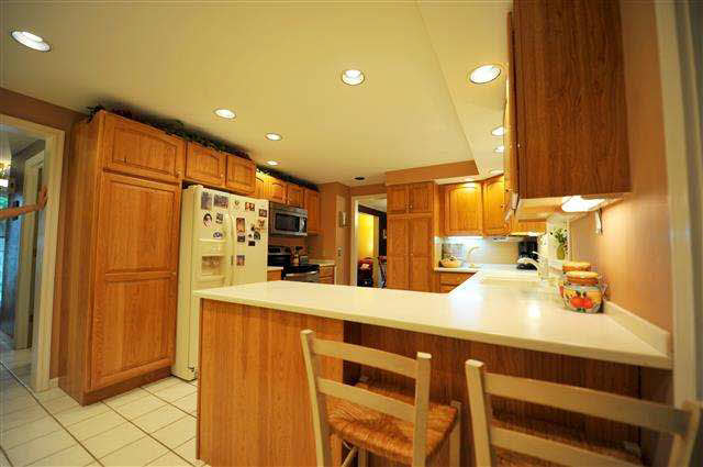 1721 Canterbury Dr, Elkhart, IN 46514 photo 8