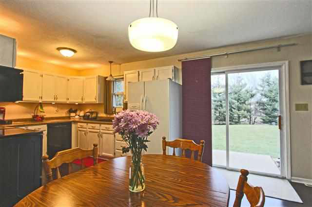 58416 Woodsbrook Ln, Goshen, IN 46526 photo 6