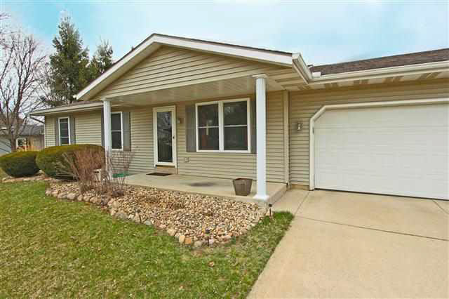 58416 Woodsbrook Ln, Goshen, IN 46526 photo 2