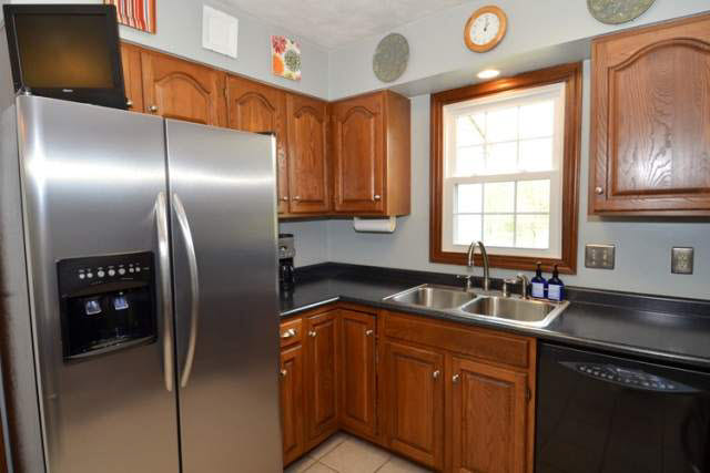 22815 Flicker Dr, Goshen, IN 46528 photo 10